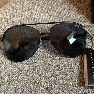 Quay Australia Vivienne round aviator sunglasses.